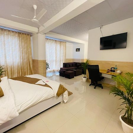 Hotel Relax In - Noida Sector 18 Exterior foto